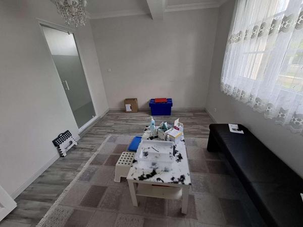 Maison/Pavillon L AIGLE 7 pièce(s) 122 m2 avec terrain 630m²