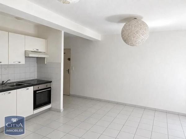 Appartement à louer 3 pièces 57.22m² Roanne (42300)