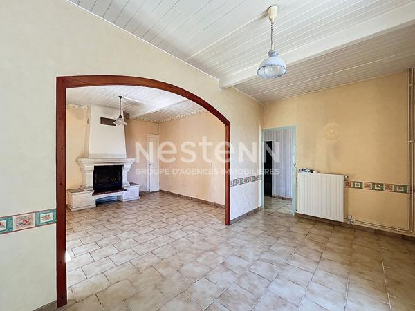 Maison en pierre centre bourg de Vix 6 pièces avec jardin