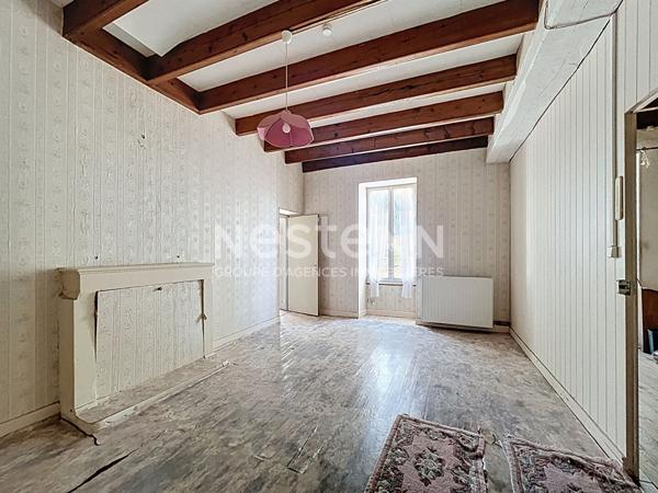 Maison en pierre centre bourg de Vix 6 pièces avec jardin