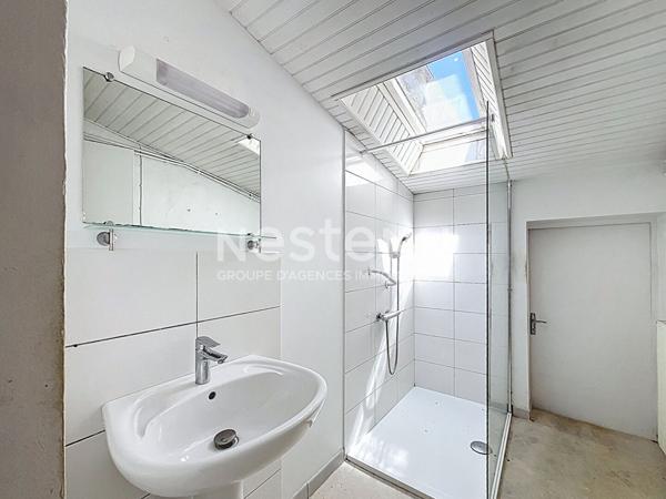 Maison en pierre centre bourg de Vix 6 pièces avec jardin