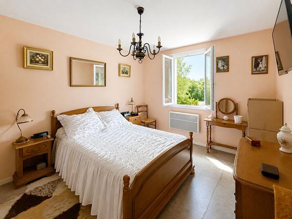 Maison de plain-pied - 6 pièces - 105m²