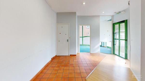 Bureau 6 pièces - 85 m²