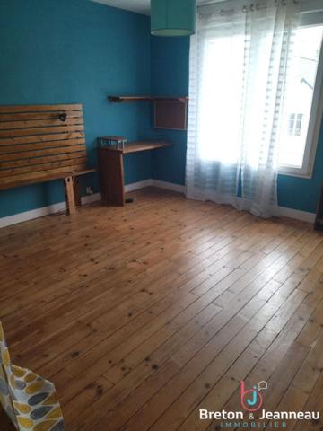 Maison Mayenne 6 pièce(s) 113 m2