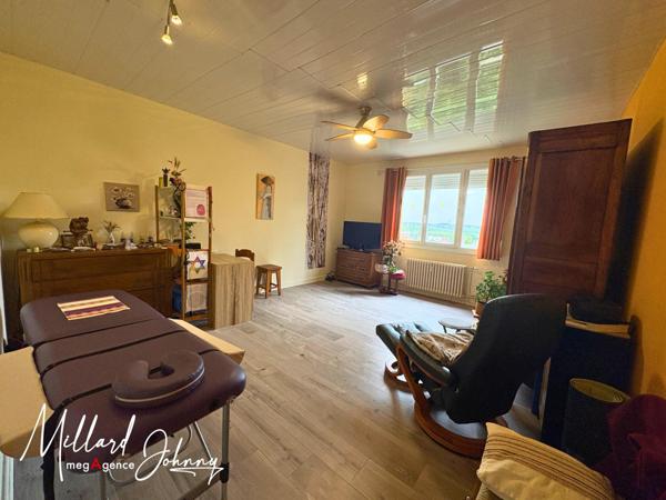 Appartement à MONTCEAU-LES-MINES, 71300 - 2 pièces 64m²