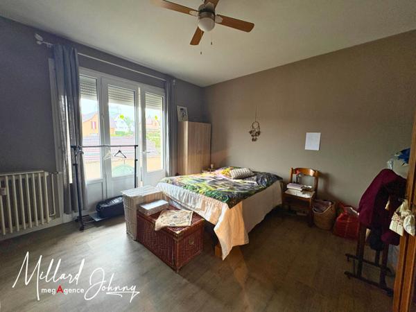 Appartement à MONTCEAU-LES-MINES, 71300 - 2 pièces 64m²