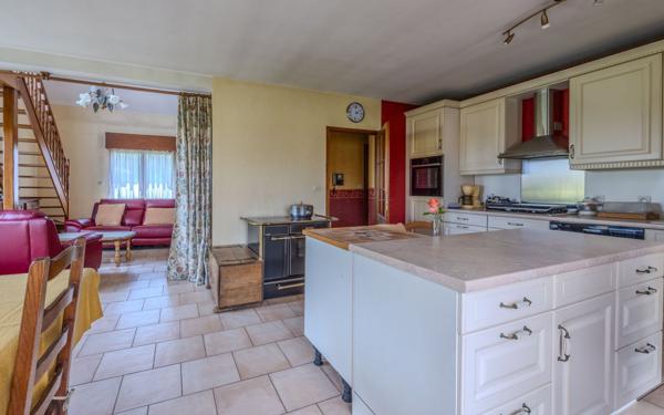 Maison à vendre    3 pièces • 195 m2 Bersée