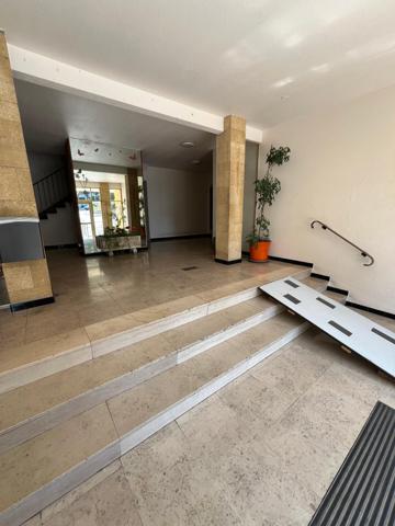 Moulin à Vent, Appartement rénové de type T3/4 84 m2 (balcon filant, ascenseur, cave)