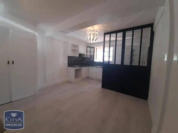 Appartement à louer 1 pièce 21.05m² Marignane (13700)