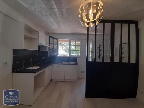 Appartement à louer 1 pièce 21.05m² Marignane (13700)