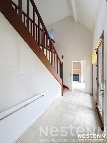 Maison d'Architecte à Vendre - Saint-Marcel - 163 m² sur Terrain Arboré de 1500 m²