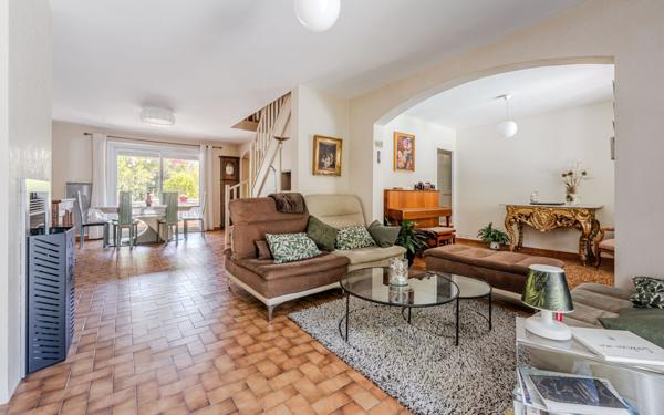 Maison à vendre    5 pièces •  Lunel