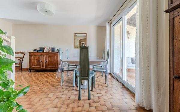 Maison à vendre    5 pièces •  Lunel