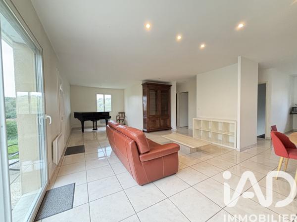 Location maison 3 pièces 84 m² Branne