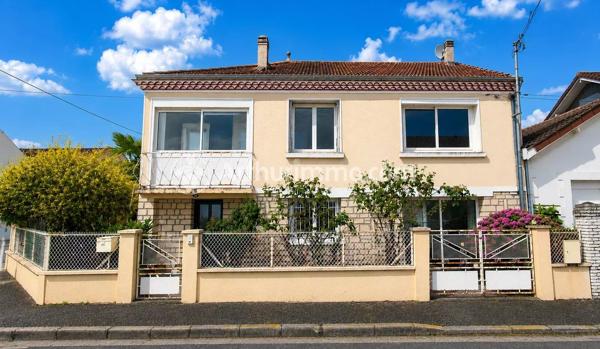 Vente                                                      Maison
                        
                     5 pièces                      123 m2                     à Périgueux