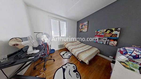 Vente                                                      Maison
                        
                     5 pièces                      123 m2                     à Périgueux