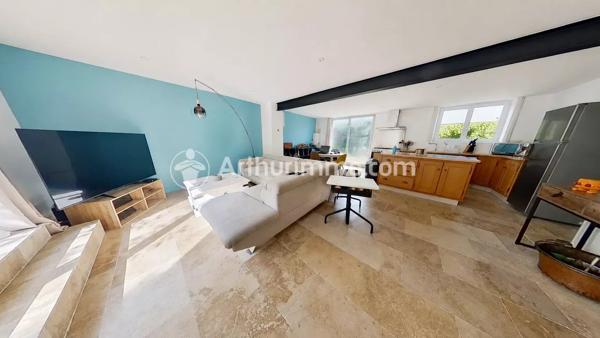 Vente                                                      Maison
                        
                     5 pièces                      123 m2                     à Périgueux