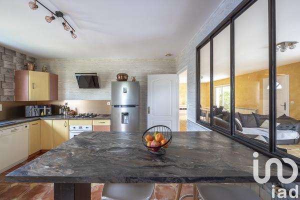 Maison 4 pièces de 117 m² à Saint-Martin-de-Hinx (40390)