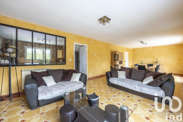 Maison 4 pièces de 117 m² à Saint-Martin-de-Hinx (40390)