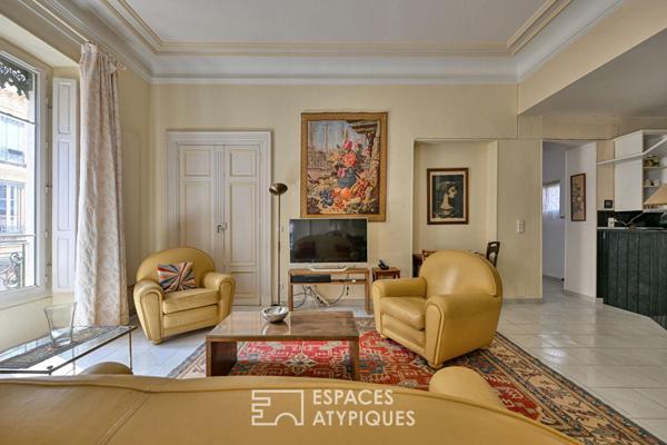 Élégant appartement Haussmannien avec ascenseur et terrasse couverte
