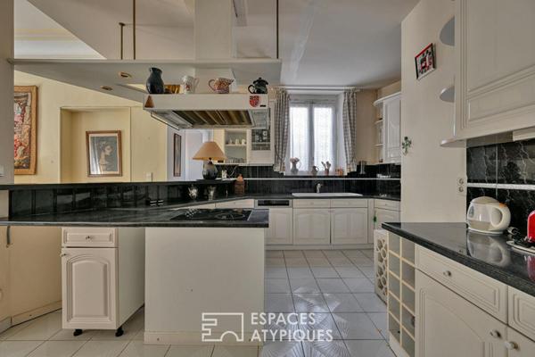 Élégant appartement Haussmannien avec ascenseur et terrasse couverte