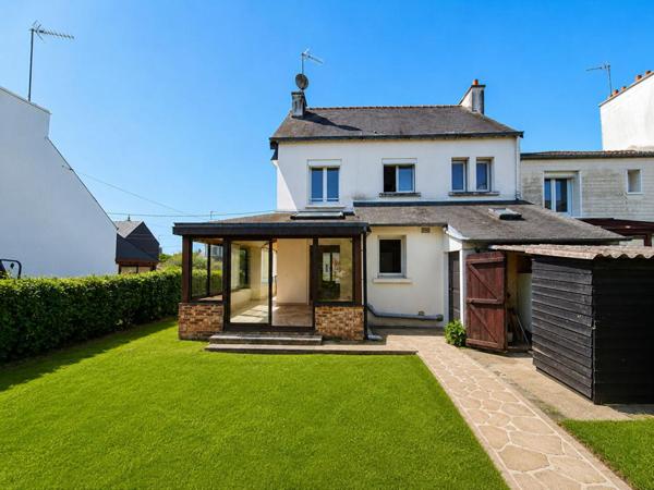 MAISON DE 82 m2 AVEC VÉRANDA CHAUFFÉE de 17 m2 - JARDIN - GARAGE AMÉNAGEABLE - IMPASSE  TRES CALME