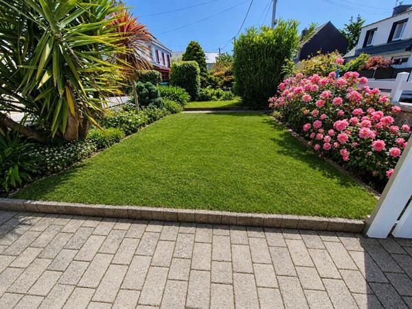 MAISON DE 82 m2 AVEC VÉRANDA CHAUFFÉE de 17 m2 - JARDIN - GARAGE AMÉNAGEABLE - IMPASSE  TRES CALME