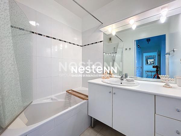 GOLFE JUAN - T3 59m² - parking - Cave