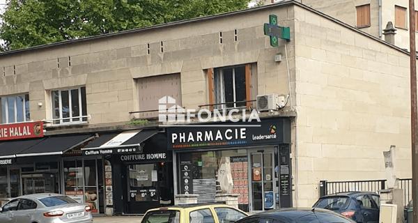 À vendre Local commercial 205 m² - Villetaneuse 93430