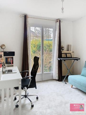 77230 Dammartin en Goele- Maison familiale avec jardin et sous-sol total