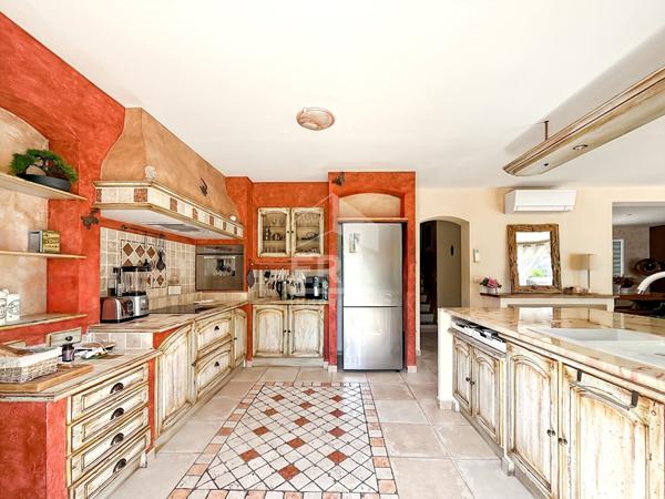 Maison Bouc Bel Air 6 pièces 175.93 m2