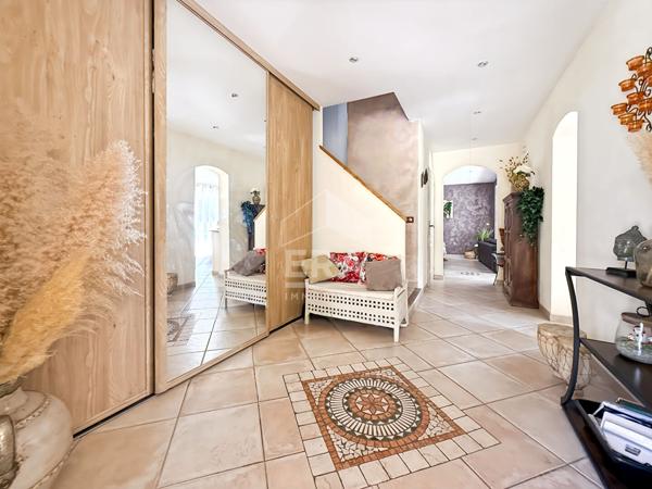 Maison Bouc Bel Air 6 pièces 175.93 m2