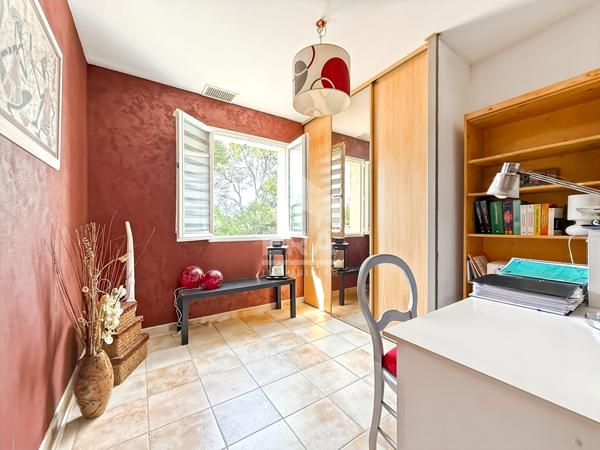 Maison Bouc Bel Air 6 pièces 175.93 m2