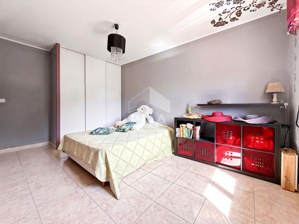 Maison Bouc Bel Air 6 pièces 175.93 m2