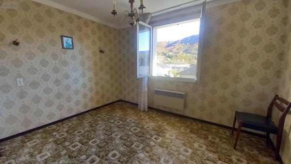 Maison à vendre à Vic-sur-Cère dans le Cantal (15800), ref : MG/2463