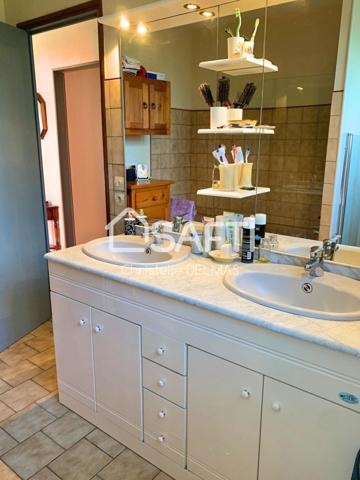 Biscarrosse: Maison Landaise avec Potentiel et dépendances