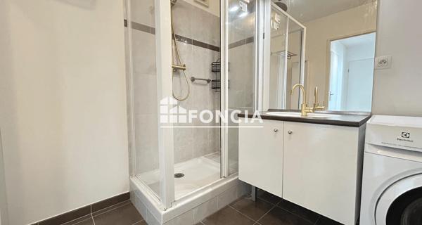 Location Appartement 4 pièces 76.34 m² - Issy-les-moulineaux 92130