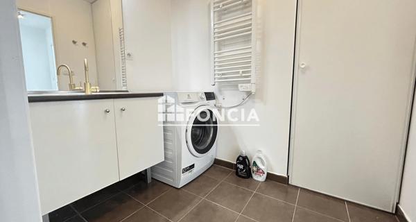 Location Appartement 4 pièces 76.34 m² - Issy-les-moulineaux 92130