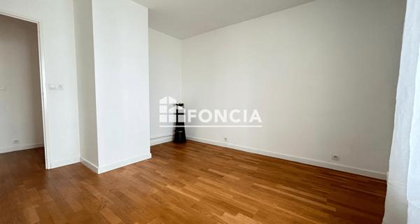 Location Appartement 4 pièces 76.34 m² - Issy-les-moulineaux 92130