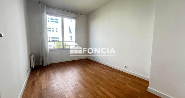 Location Appartement 4 pièces 76.34 m² - Issy-les-moulineaux 92130