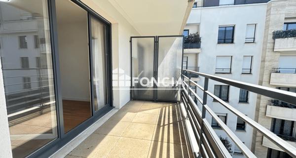 Location Appartement 4 pièces 76.34 m² - Issy-les-moulineaux 92130