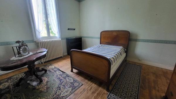 Grande maison ancienne de 213 m² avec dépendance et parc arboré