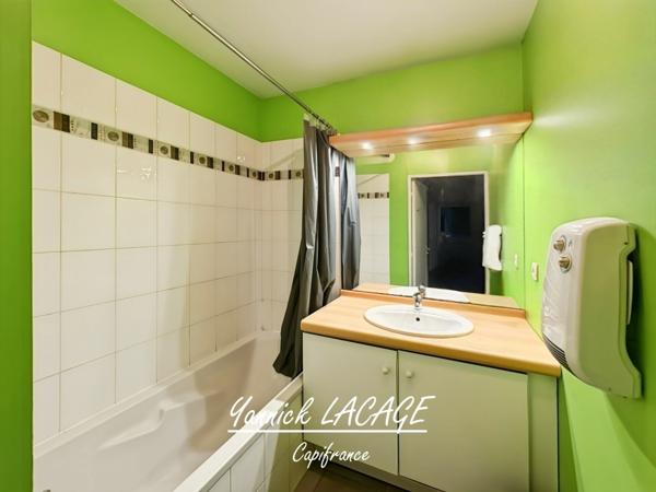 Appartement T3 en rez-de-jardin, fonctionnel et confortable, avec terrasse privative et stationnement MARSEILLE 13014