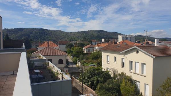 Appartement T3 avec terrasse et garage Centre-ville de Cahors Cahors