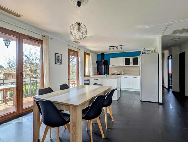 Maison de 130 m2 avec 4 chambres, garage, sur terrain de 579 m²