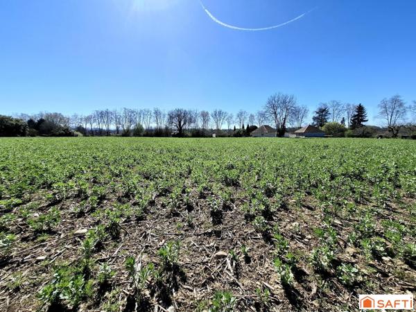 Terrain à bâtir de 8593m2 ou divisible en lots