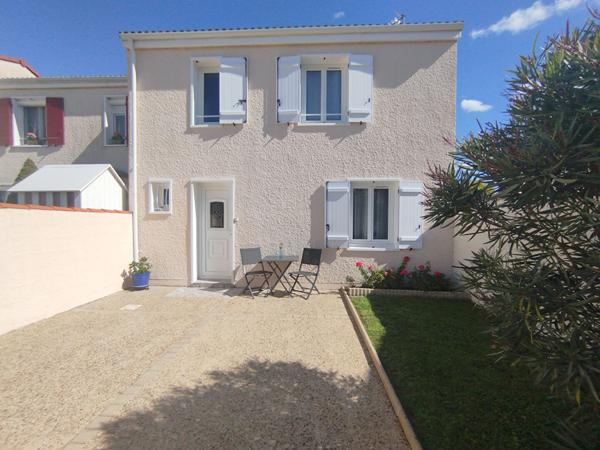 Maison Saintes 4 pièce(s) 110 m2 Quartier REVOUVRANCE