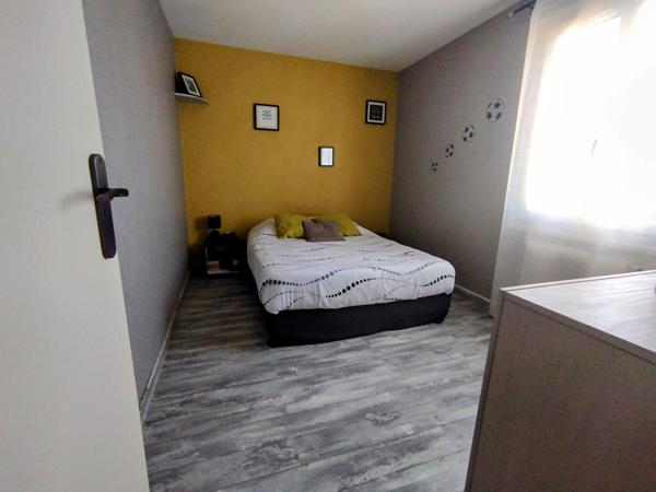 Maison Saintes 4 pièce(s) 110 m2 Quartier REVOUVRANCE