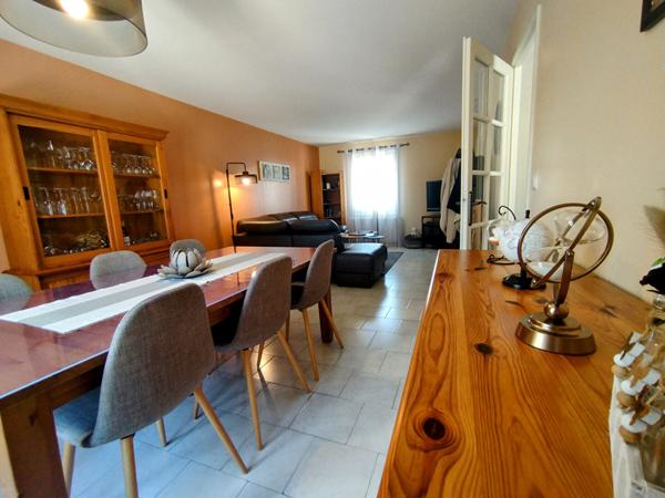 Maison Saintes 4 pièce(s) 110 m2 Quartier REVOUVRANCE