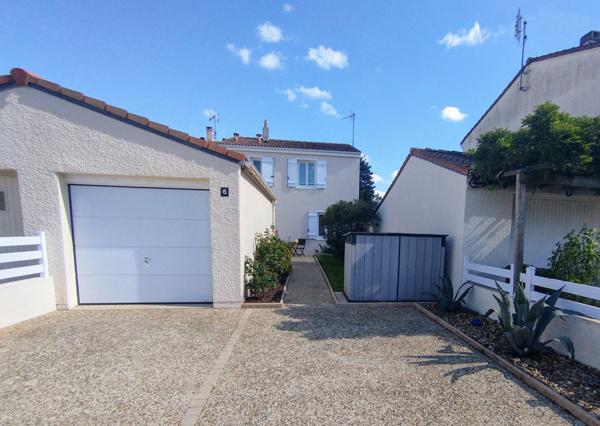 Maison Saintes 4 pièce(s) 110 m2 Quartier REVOUVRANCE